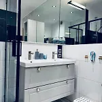 Przestronny Rodzinny - 110m2 Taras 25m2 דירה